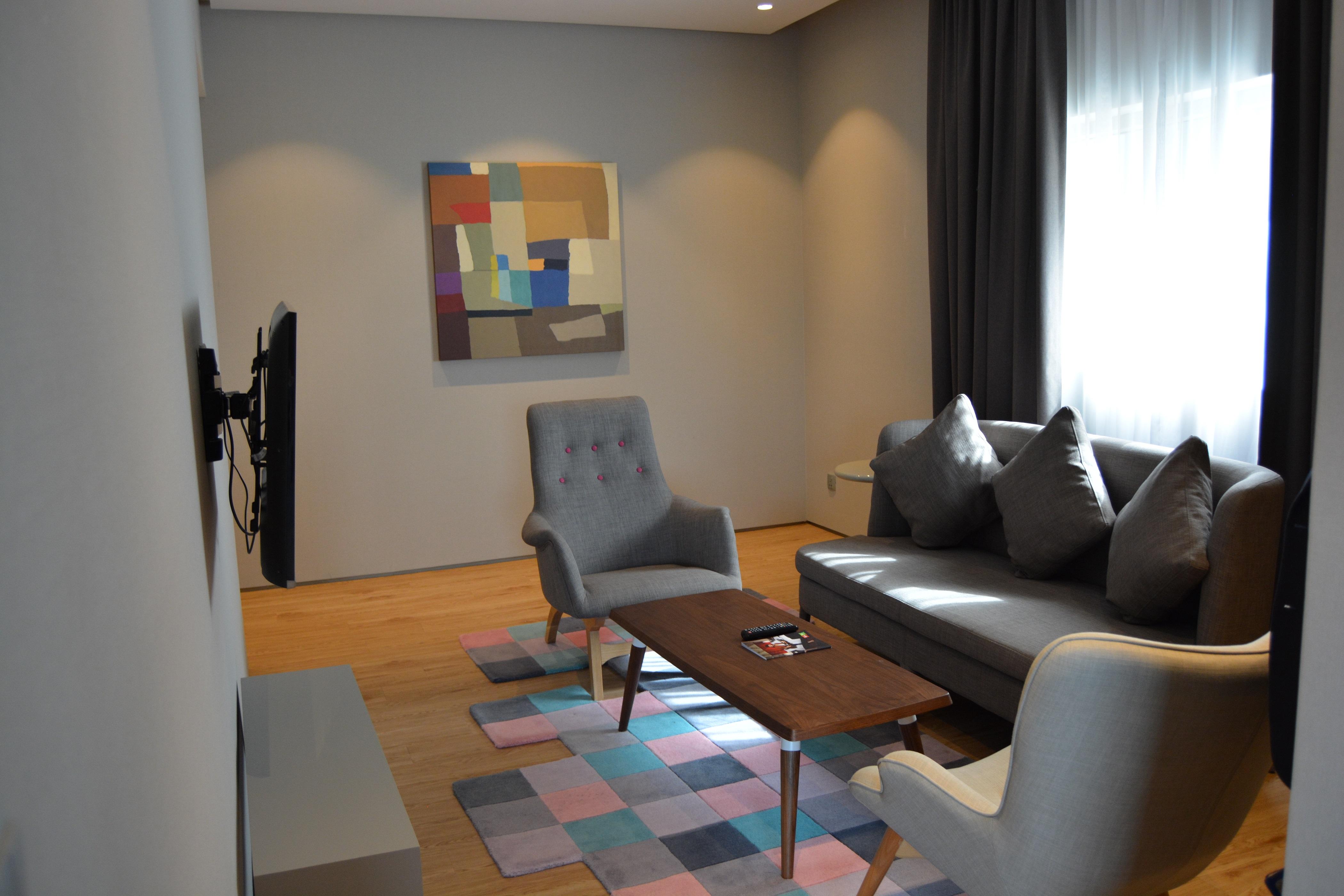 Ibis Styles Dubai Jumeira Екстериор снимка