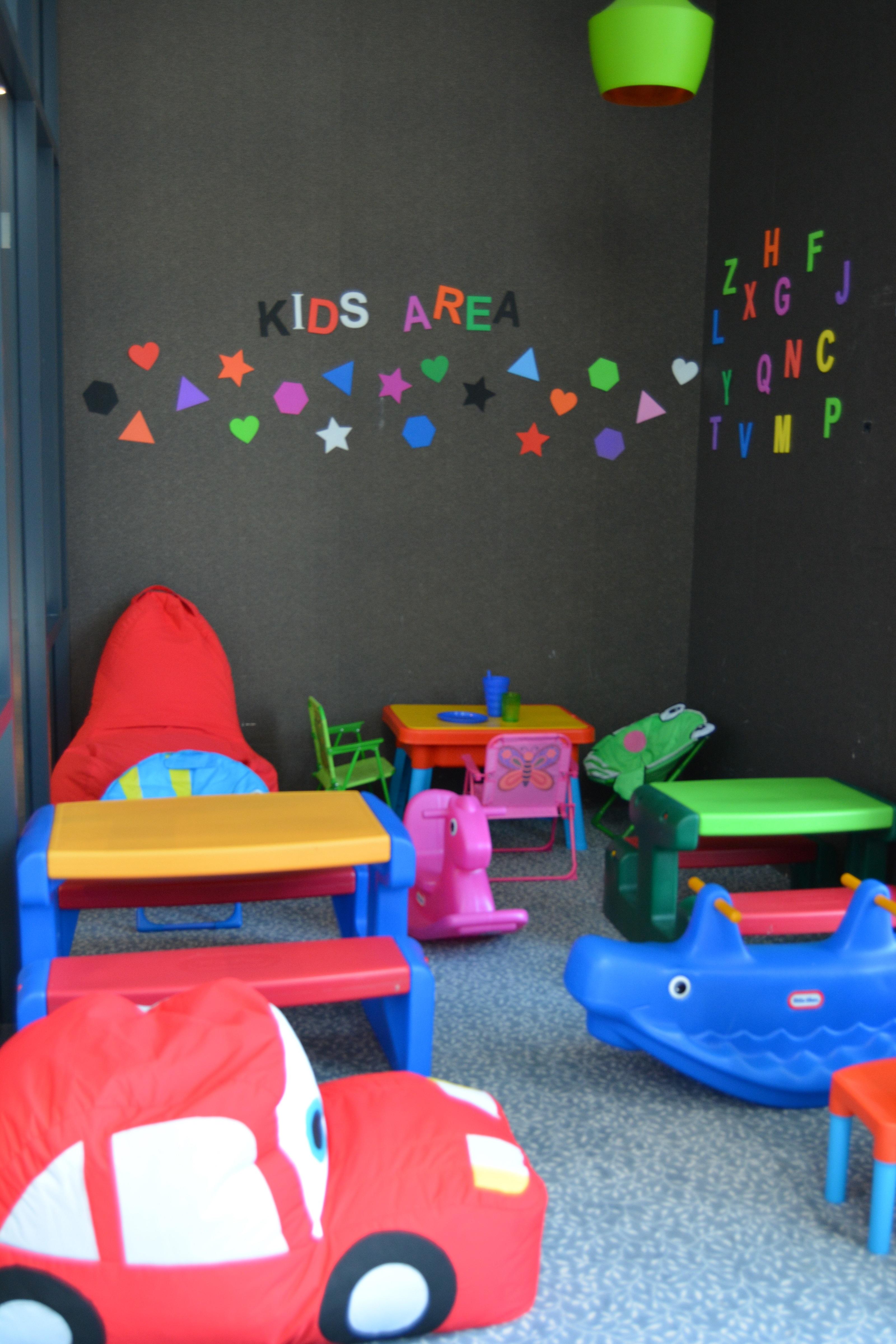 Ibis Styles Dubai Jumeira Екстериор снимка