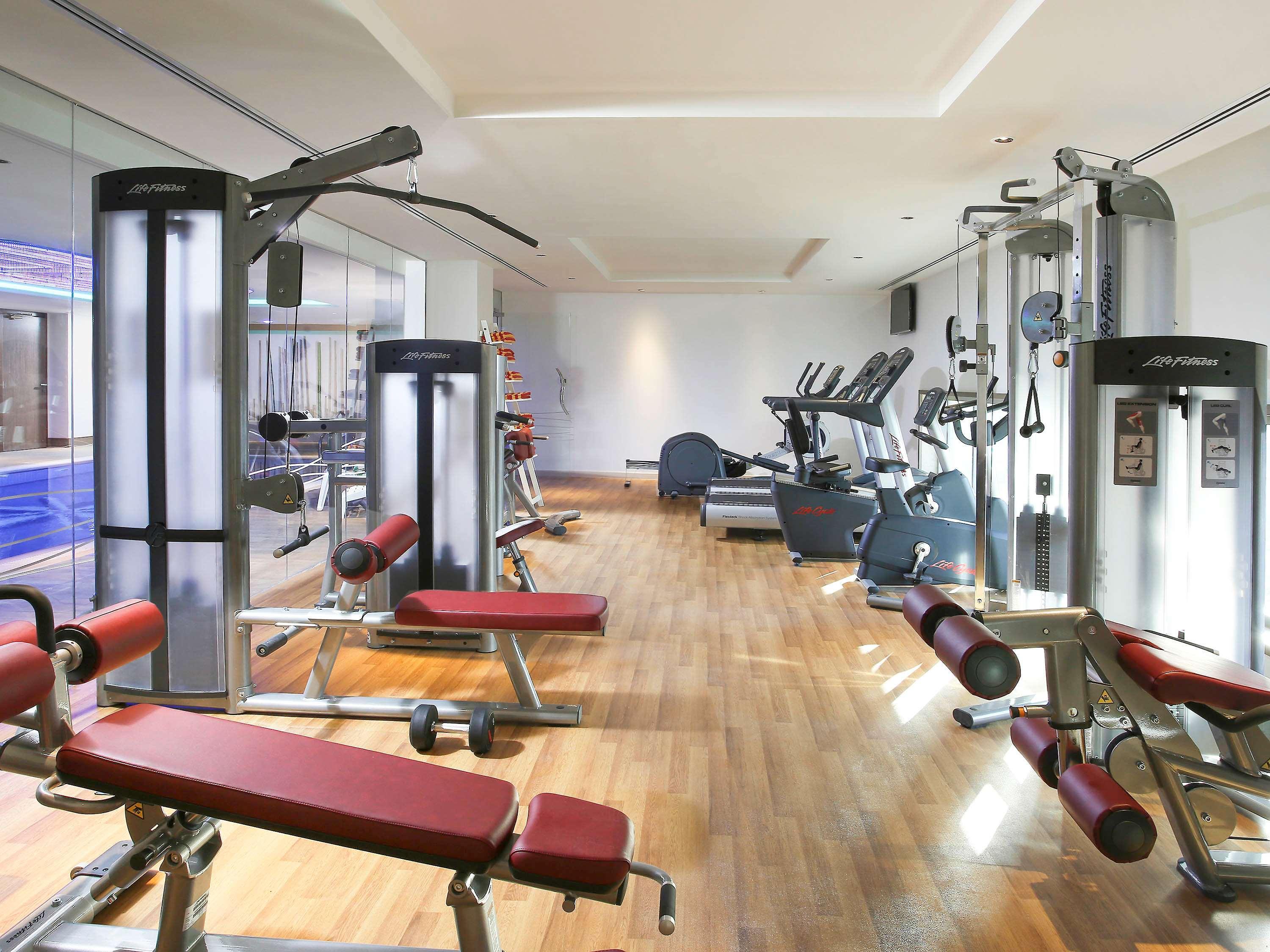 Ibis Styles Dubai Jumeira Екстериор снимка