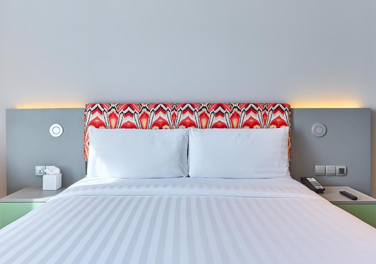 Ibis Styles Dubai Jumeira Екстериор снимка