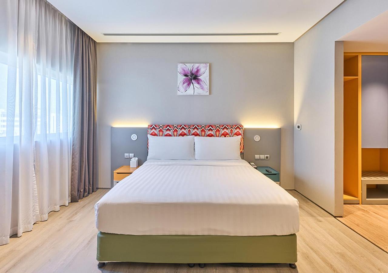 Ibis Styles Dubai Jumeira Екстериор снимка