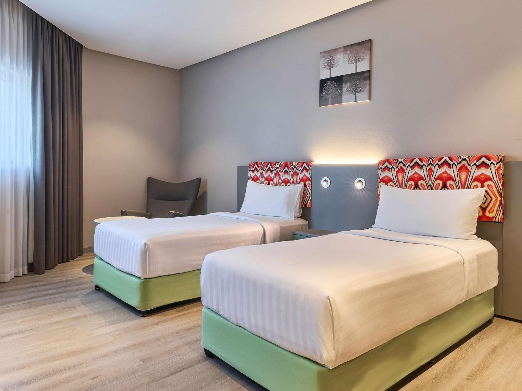 Ibis Styles Dubai Jumeira Екстериор снимка