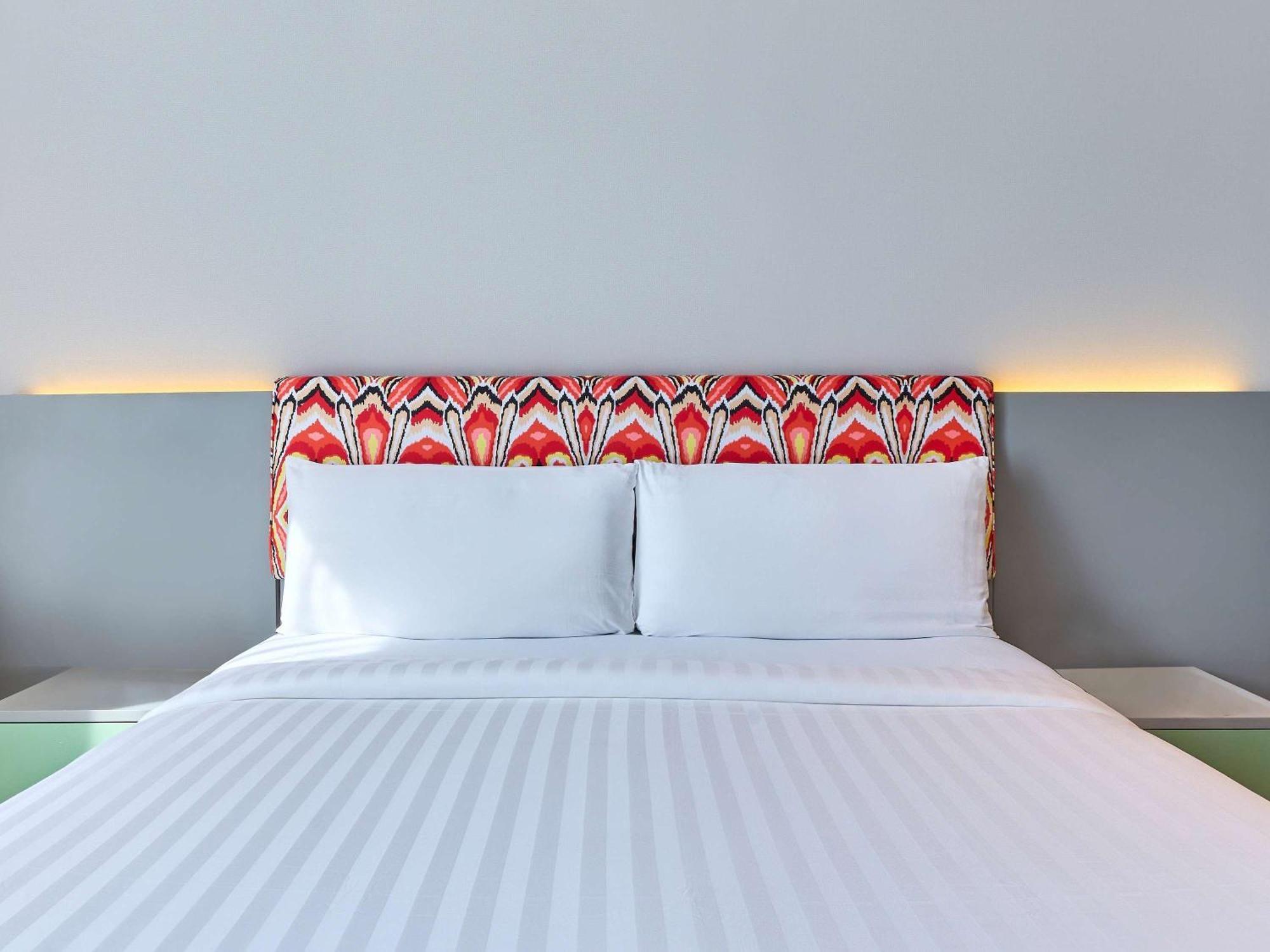 Ibis Styles Dubai Jumeira Екстериор снимка
