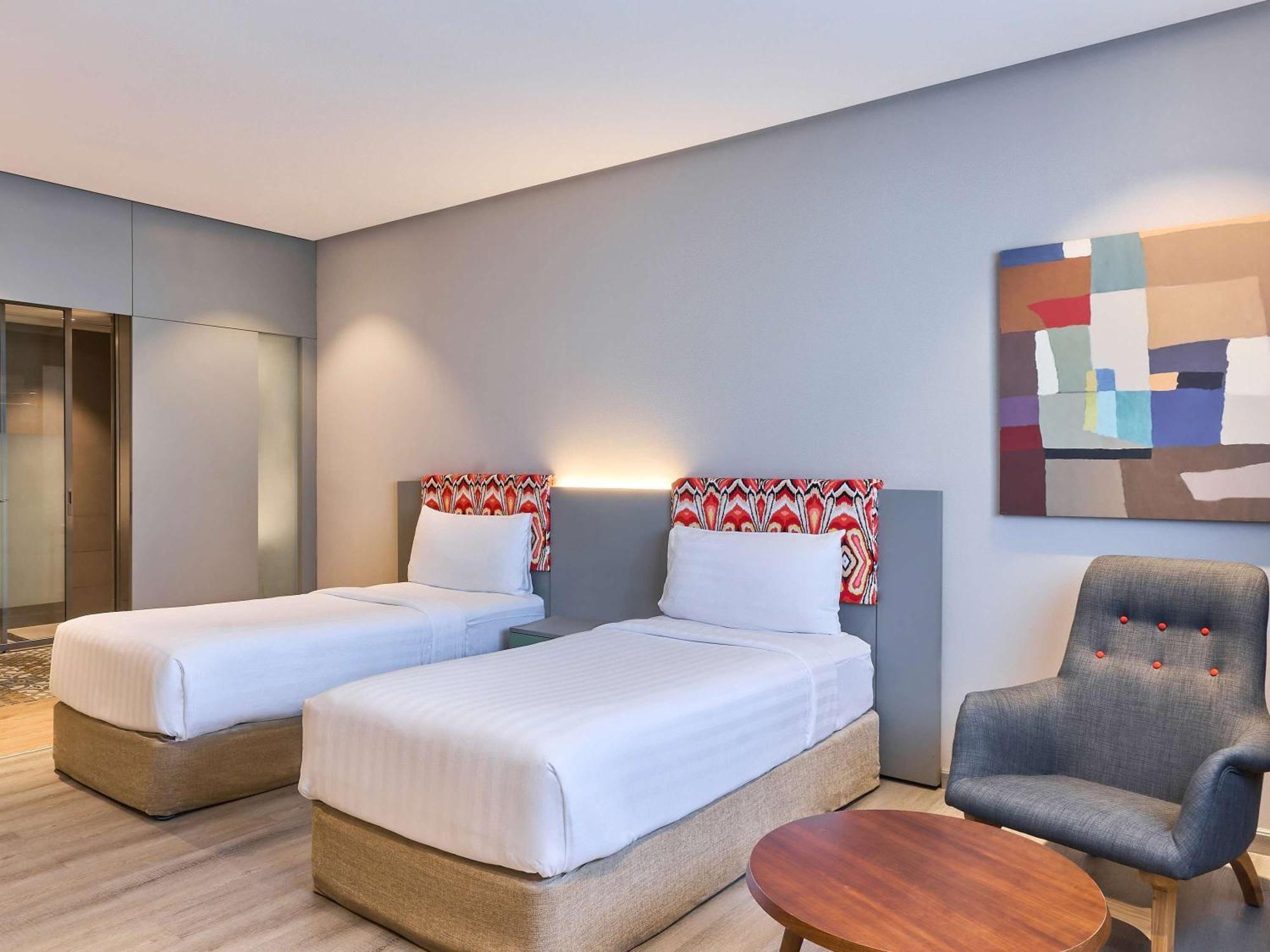 Ibis Styles Dubai Jumeira Екстериор снимка